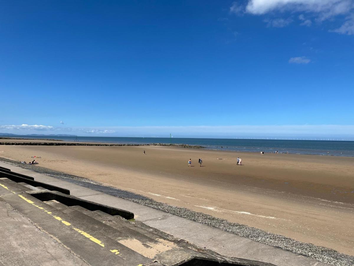 Haven Caravan: Dog-friendly Retreat In * Prestatyn