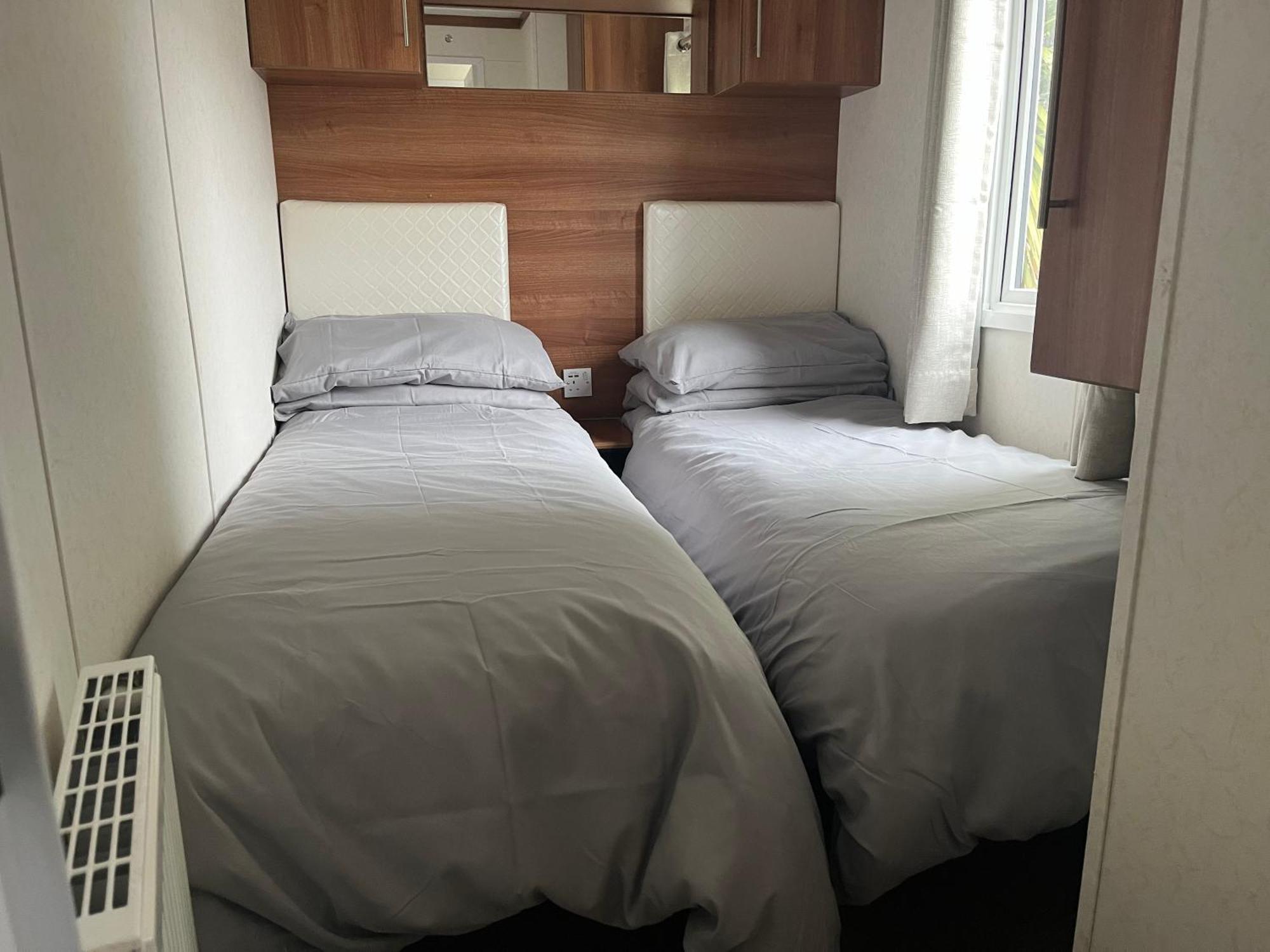 Haven Caravan: Dog-friendly Retreat In